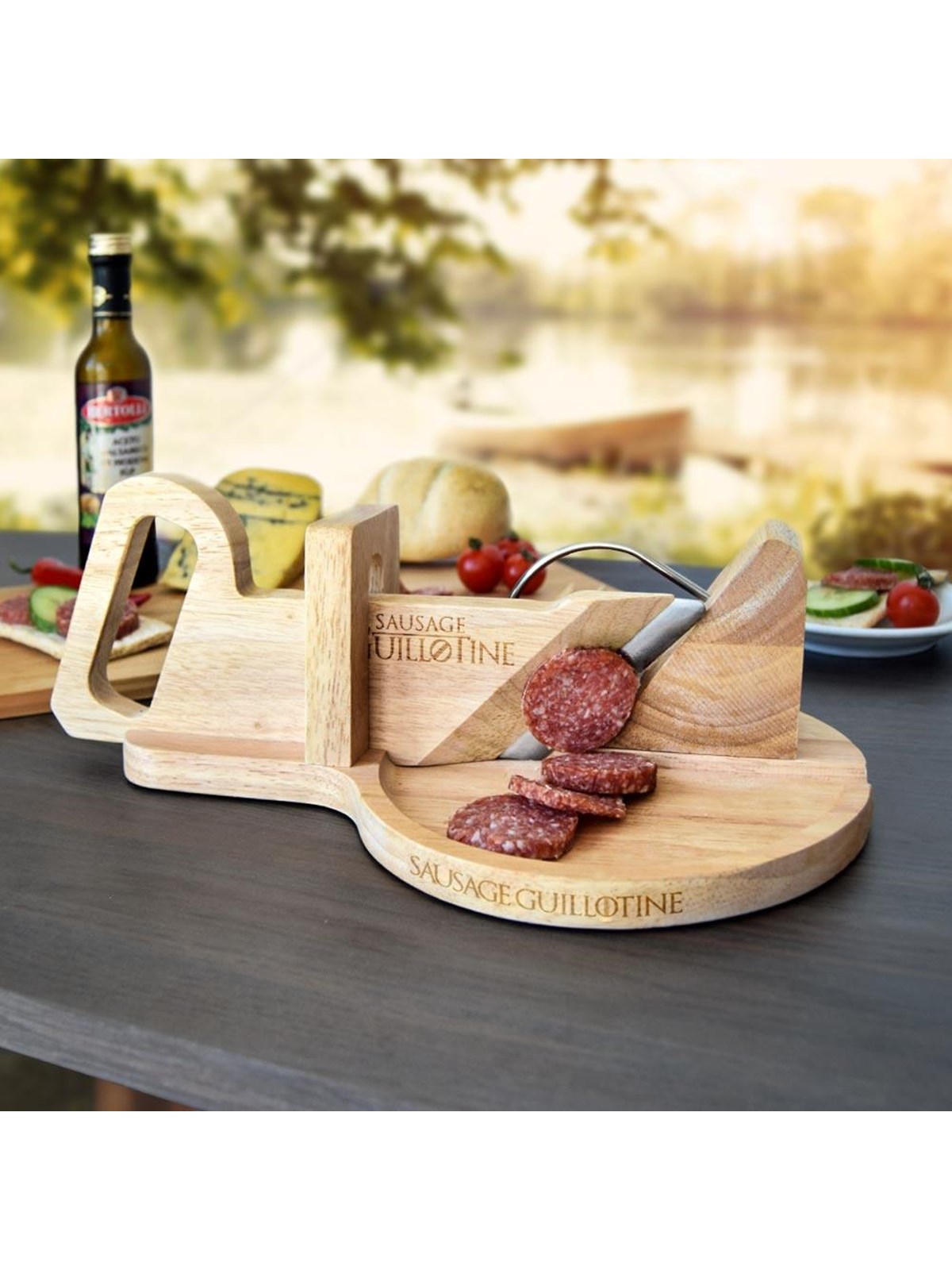 Mikamax Sausage Guillotine, Gadget