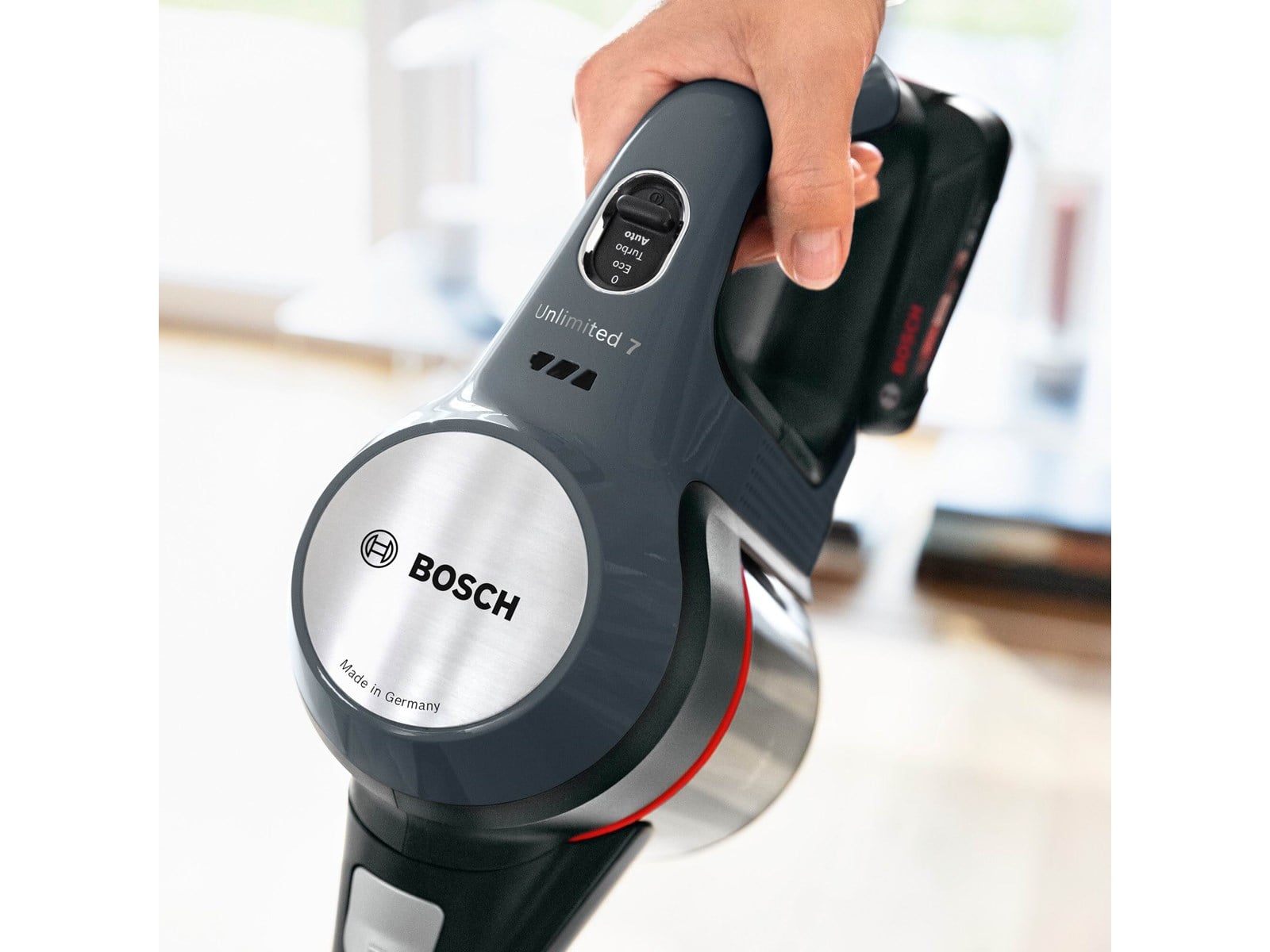 Aspirateur Balai Bosch Unlimited 7 - 2 Batteries 3.0Ah - Autonomie 40min - Brosse Motorisée LED