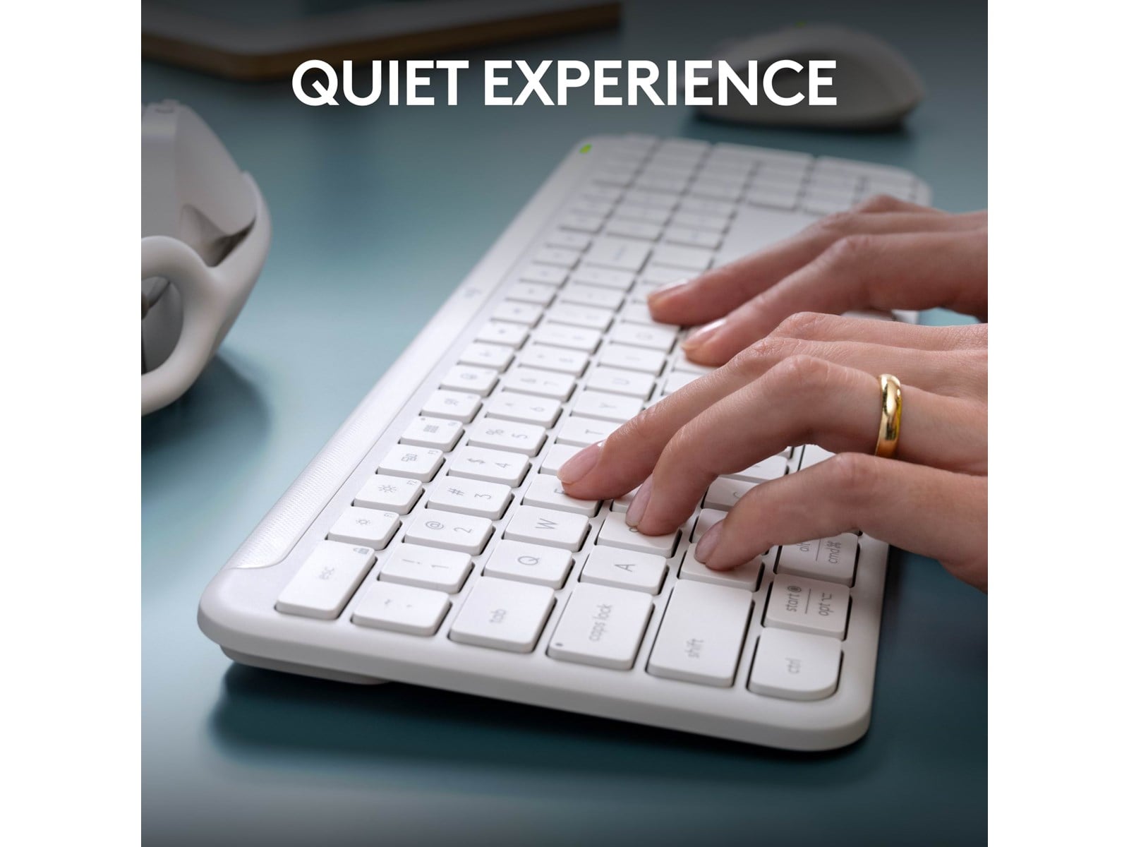 Logitech Mk950 Wireless Keyboard Logitech Signature Slim MK950 - Kit Tastiera E Mouse Wireless Per PC - Layout Spagnolo QWERTY - Grafite Kit Ufficio Casa Plastica Riciclata