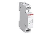 Komponenter til tavler og kasser - ABB Installationskontaktor 2-polet 2no, ac-1 20a ved 55 grader, 250v ac, med manuel omskifter (man-o-aut), styrespænding 24v ac/dc - 1SBE122111R0120