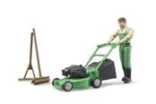 Legetøj - Bruder bworld gardener with lawnmower and equipment - 62103