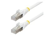 Netværkskabel - StarTech.com 50cm CAT6a Ethernet Cable - 50 cm - white - Hvid - 0.5m - NLWH-50C-CAT6A-PATCH