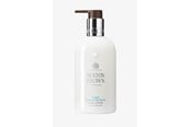 Kropspleje - Molton Brown Coastal Cypress & Sea Fennel Hand Lotion 300 ml - 5030805003765
