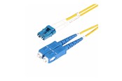 Netværkskabel - StarTech.com 3m (10ft) LC to SC (UPC) OS2 Single Mode Duplex Fiber Optic Cable - patch cable - 3 m - yellow - Gul - 3m - SMLCSC-OS2-3M