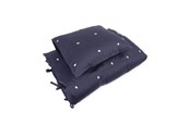 Legetøj - Filibabba Junior sengetøj GOTS (100x140 cm) - Broderet Hvalen Christian - Midnight - FI-03295