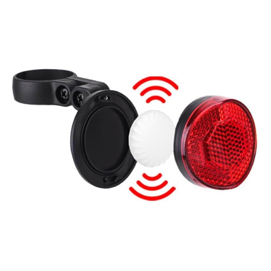 Lippa Rear Reflector for AirTag - Safety and Tracking Combined Mobil Tilbehør LPCOVER0054
