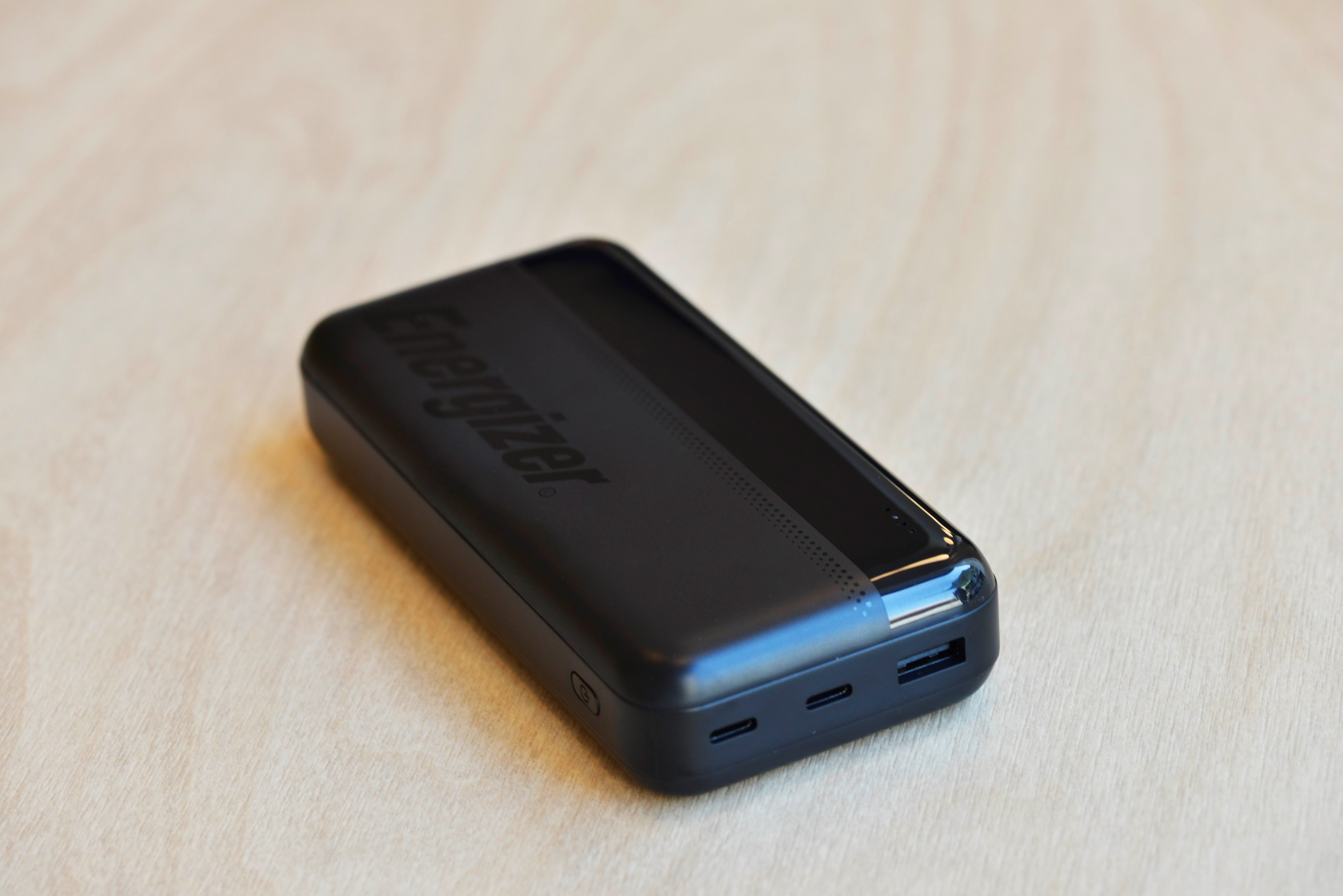 Energizer 20K Powerbank - 15W (2xUSB-C + USB-A) - 20000 mAh Powerbank Sort UE20050CC
