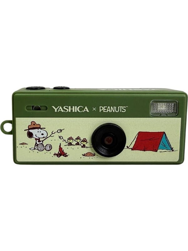 Yashica Funtastic Keychain Camera - Snoopy's Summit Yashica Funtastic Keychain Camera - Snoopy's Summit