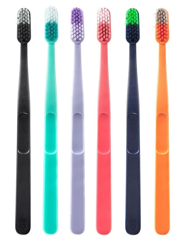 Jordan Clean Smile Toothbrush (Assorted Color) - 1 pcs - Soft billede