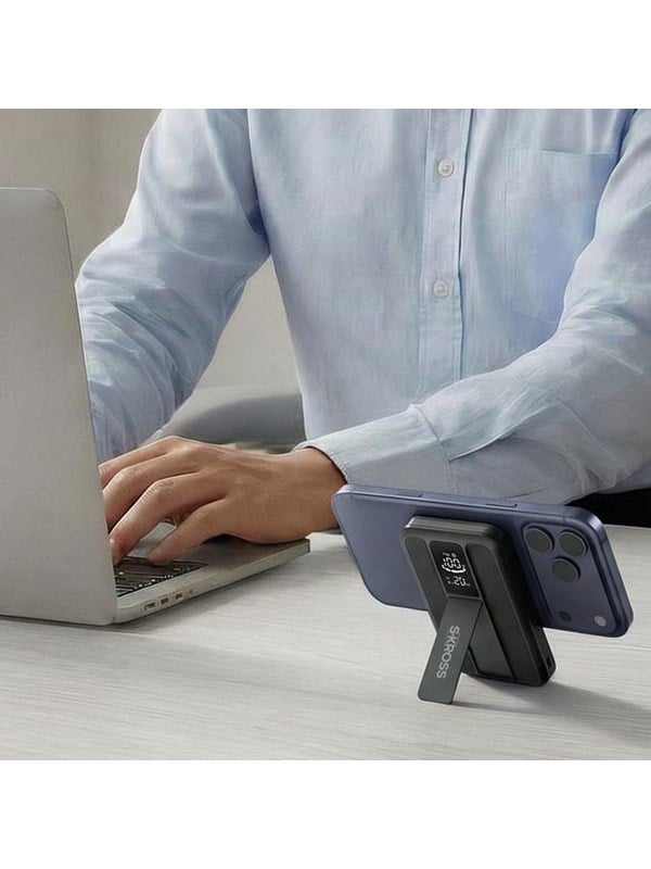 SKross Reload Mag Pro 5K with stand - 2xUSB-C + LCD PD20W 15W Qi2 - 5000 mAh