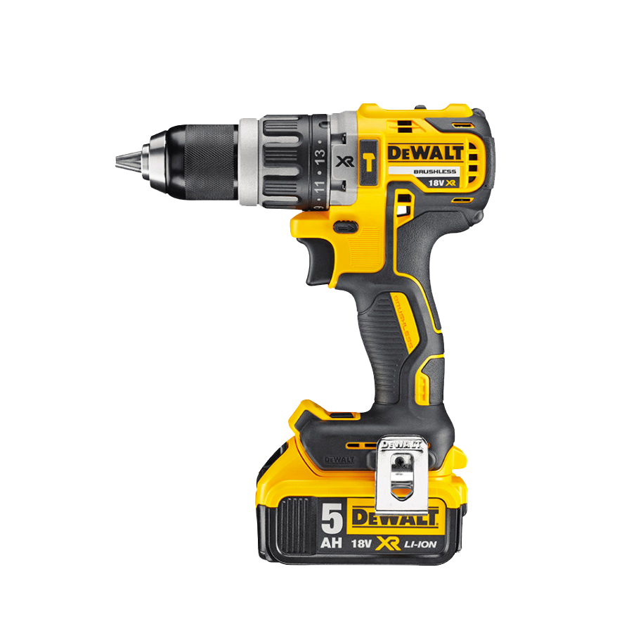 En gul og sort DeWalt boremaskine med monteret batteri.