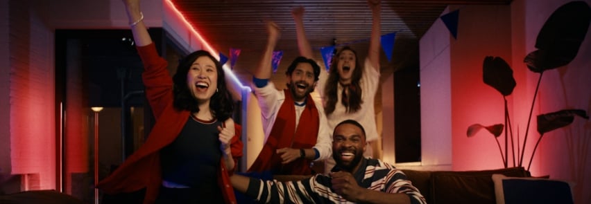 Philips Hue-app på smartphone viser holdvalg til Sports Live – vælg dit yndlingsfodboldhold i realtid